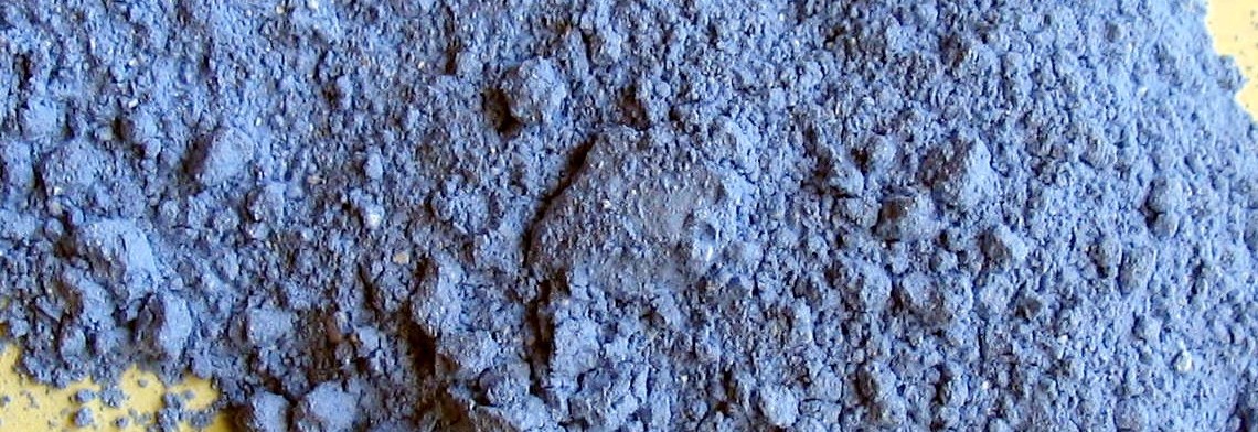 Blaue Tonerde, sehr fein Blaue Tonerde, sehr fein