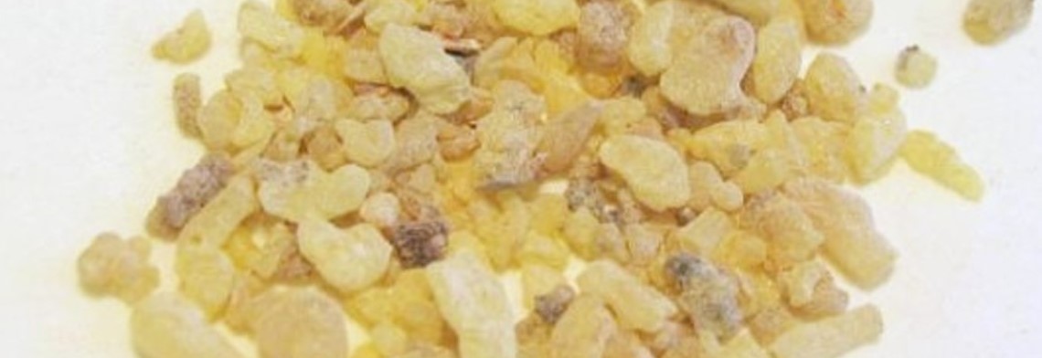 Ätherisches Weihrauchöl (Olibanumöl) naturrein Ätherisches Weihrauchöl (Olibanumöl) naturrein